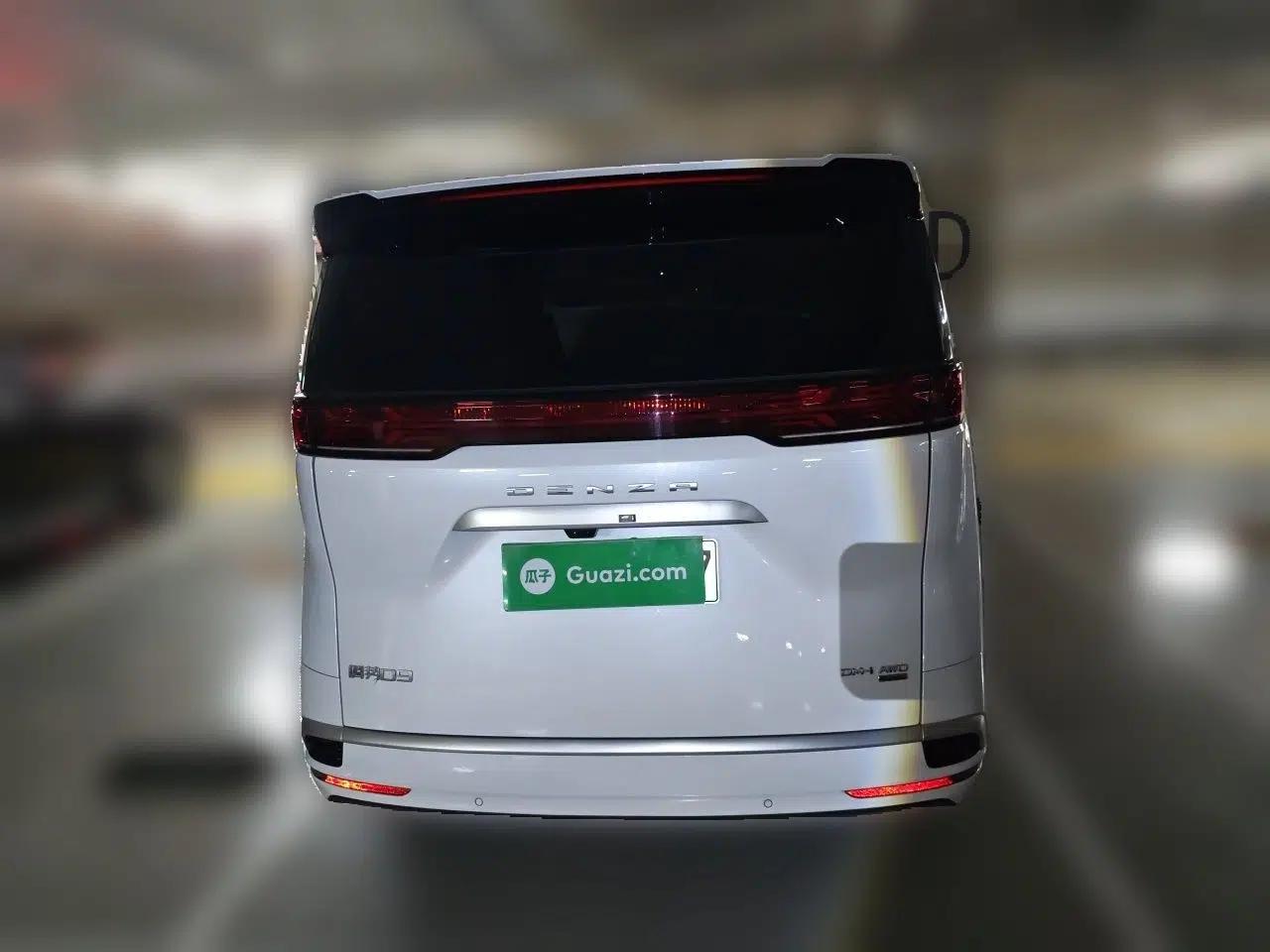Denza D9 2025 DM-i Smart Drive 1020 Four-Wheel Drive Deluxe Model — миниатюра 5