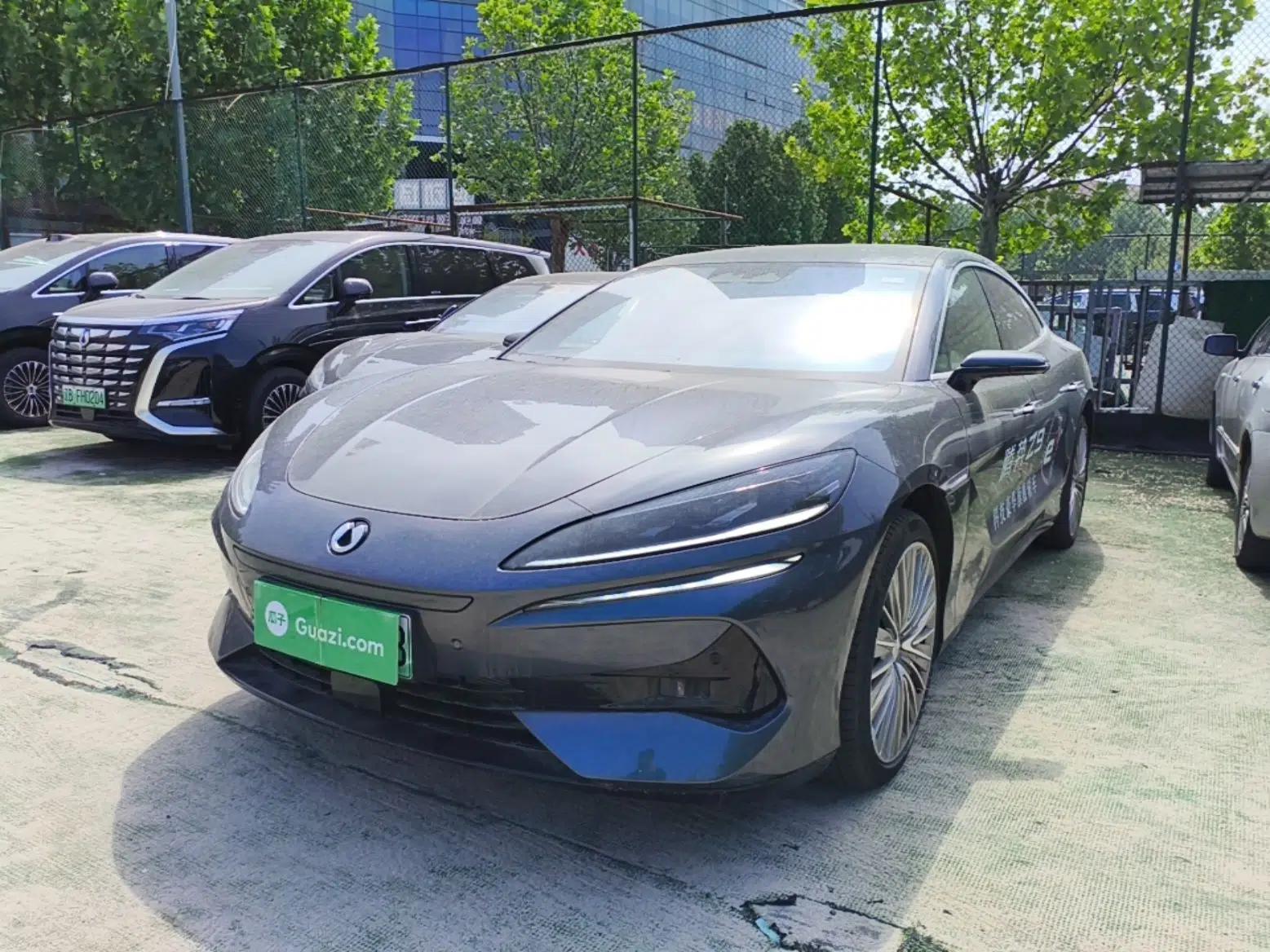 Denza Z9 2024 1100 km All-Wheel-Drive Ultra Version — миниатюра 1