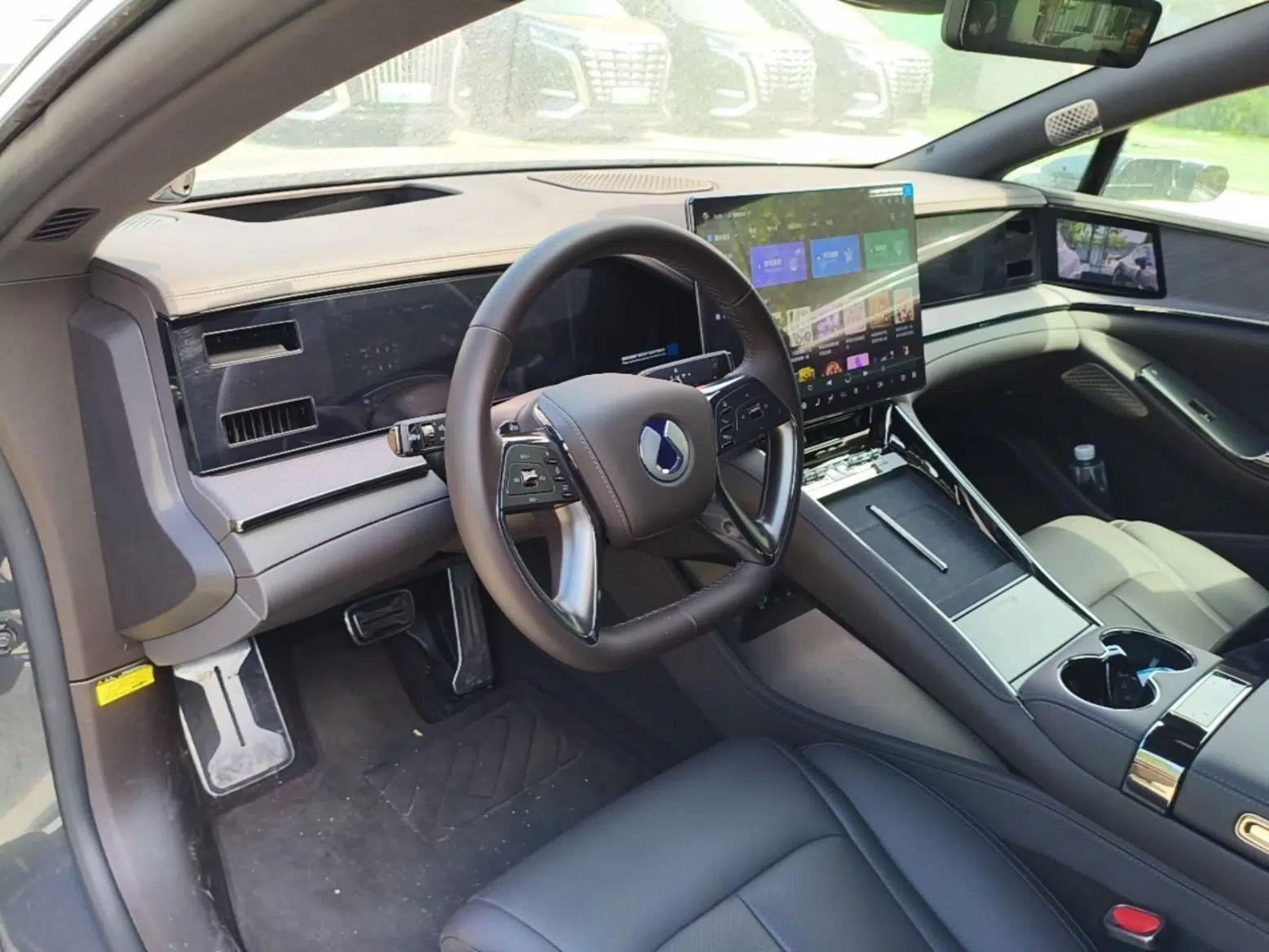 Denza Z9 2024 1100 km All-Wheel-Drive Ultra Version — миниатюра 13