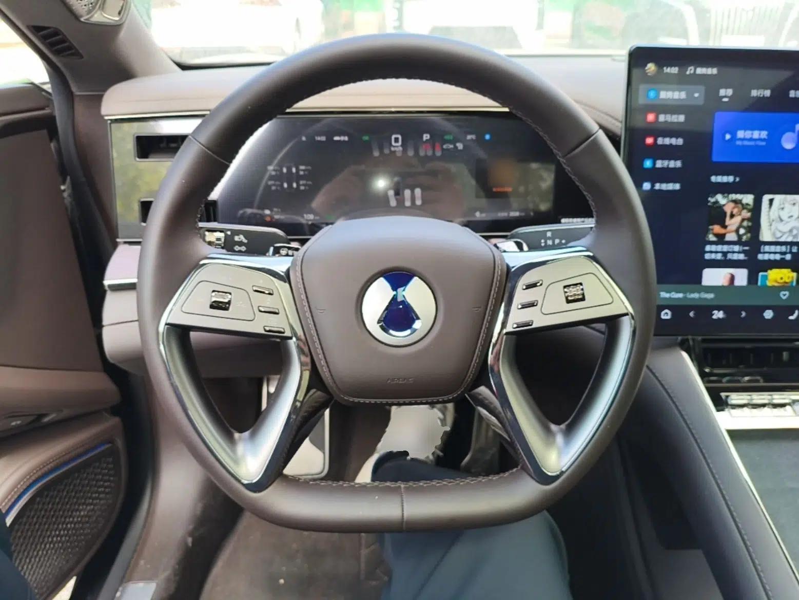Denza Z9 2024 1100 km All-Wheel-Drive Ultra Version — миниатюра 14