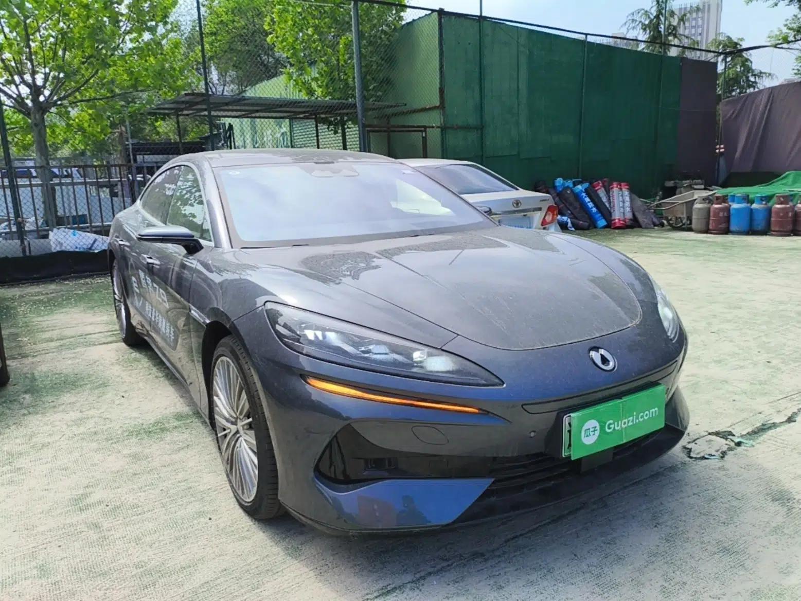 Denza Z9 2024 1100 km All-Wheel-Drive Ultra Version — миниатюра 3