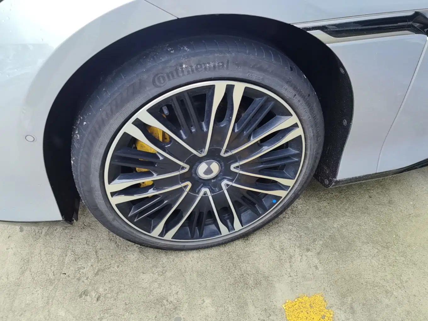 Denza Z9GT 2024 1100 Four-Wheel Drive Ultra Version — миниатюра 8