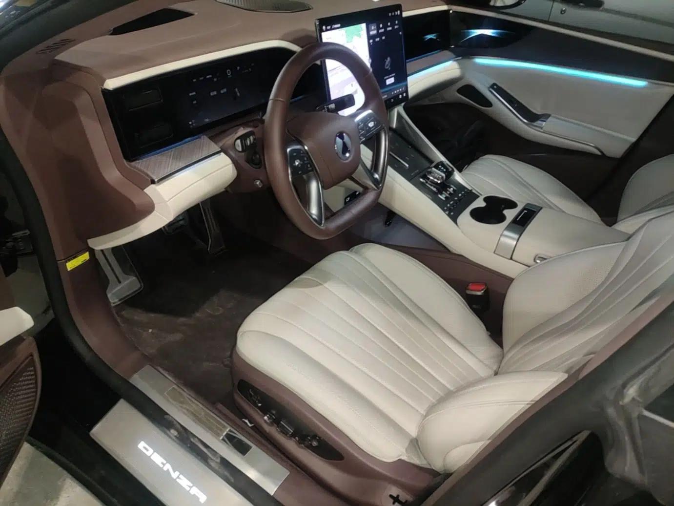 Denza Z9GT 2024 1100 Four-Wheel Drive Max Edition — миниатюра 18