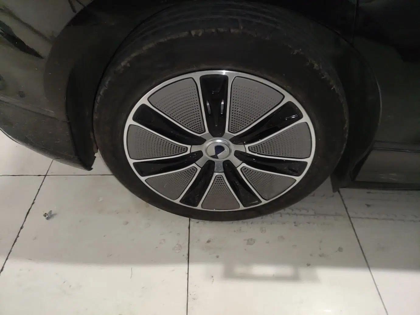 Denza Z9GT 2024 1100 Four-Wheel Drive Max Edition — миниатюра 10