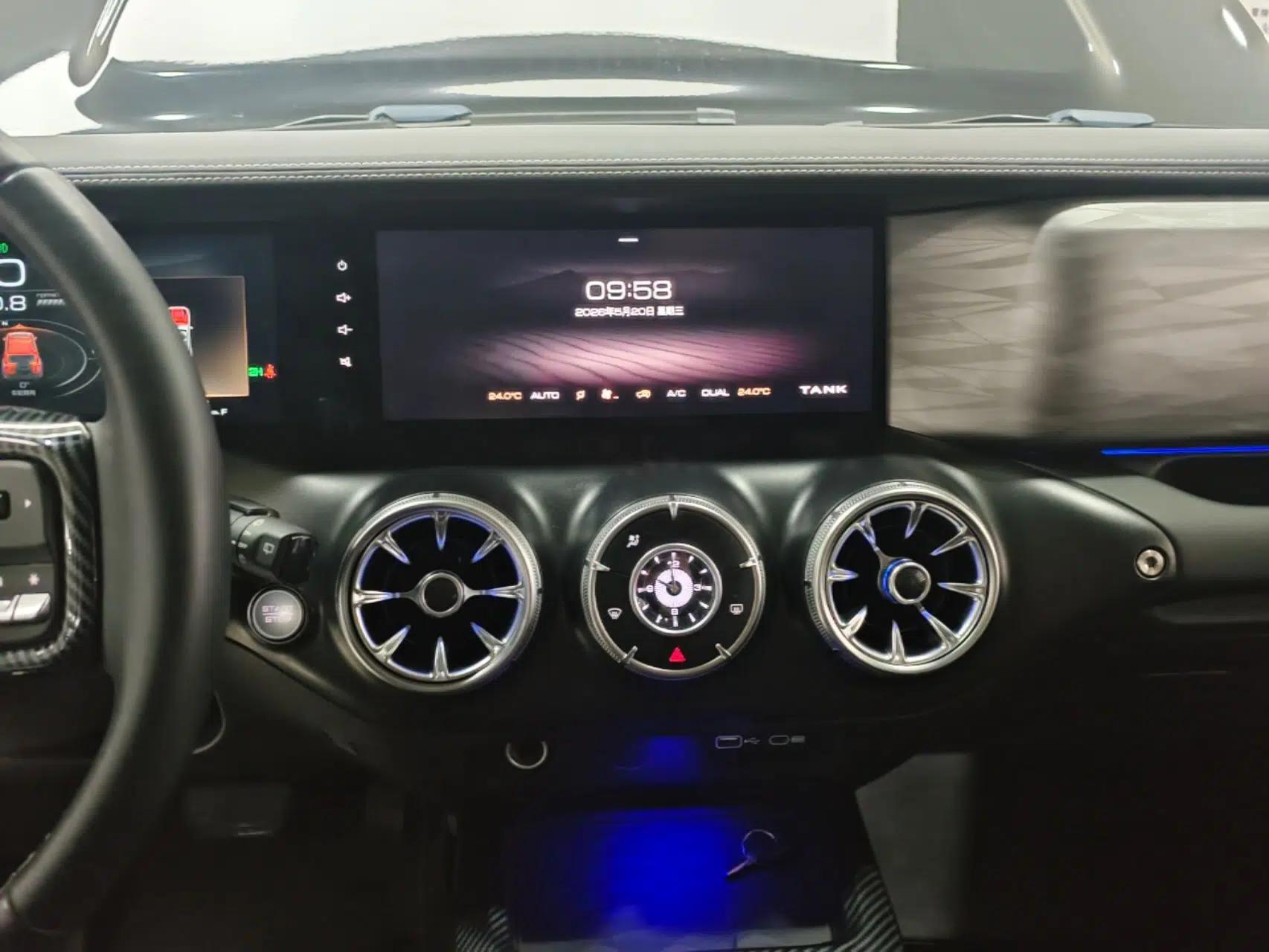 Tank 300 2021 Off-Road Edition 2.0T Challenger — миниатюра 16