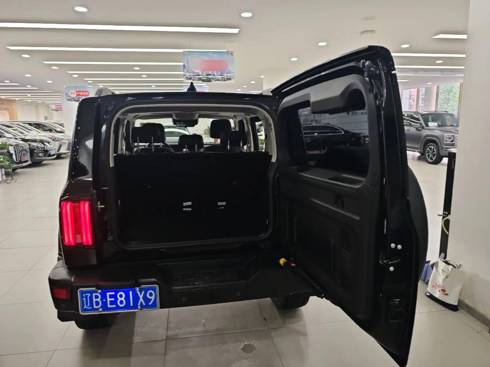 Tank 300 2021 Off-Road Edition 2.0T Challenger — миниатюра 22
