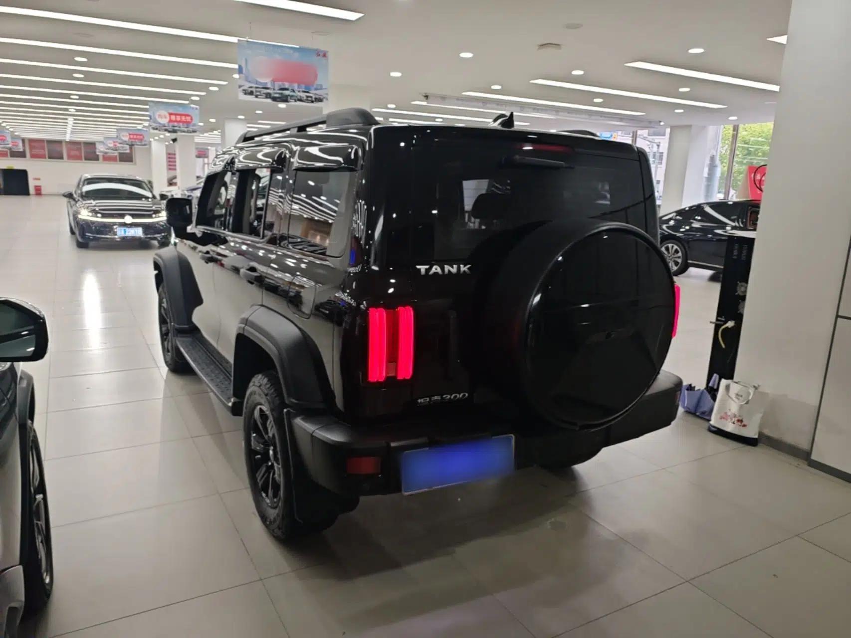 Tank 300 2021 Off-Road Edition 2.0T Challenger — миниатюра 4