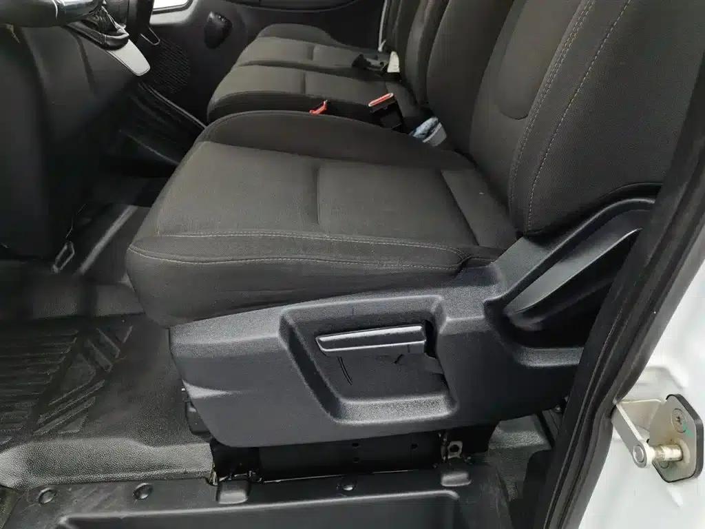 Jiangling Fushun 2022 2.0T Manual Multi-functional Passenger Vehicle, Short Wheelbase, Low Roof, 6 Seats — миниатюра 20