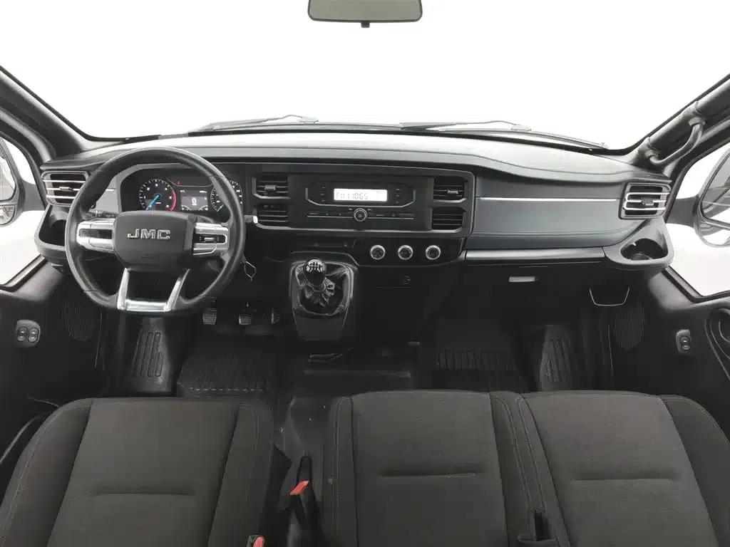 Jiangling Fushun 2022 2.0T Manual Multi-functional Passenger Vehicle, Short Wheelbase, Low Roof, 6 Seats — миниатюра 5