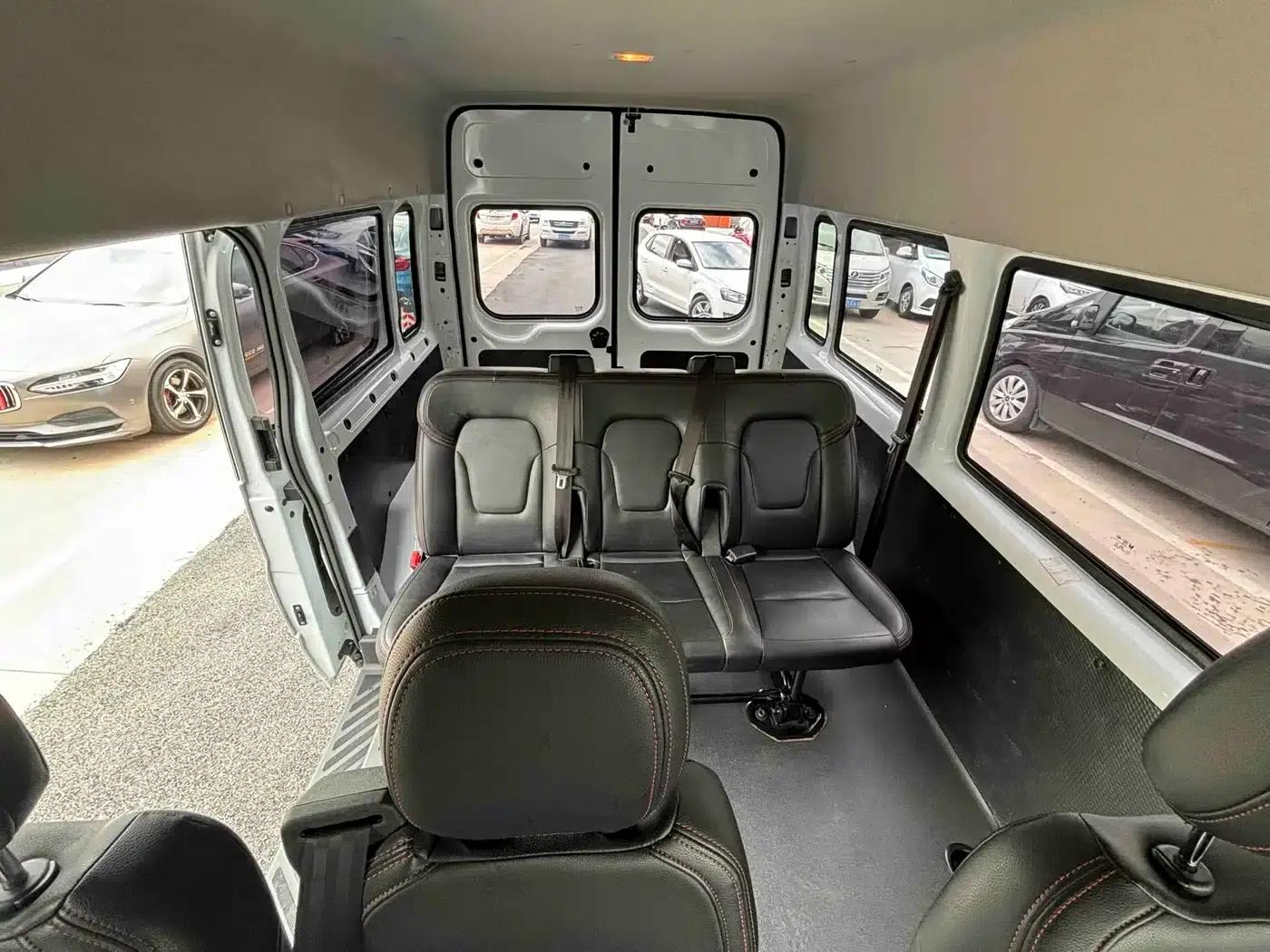 Jiangling Fushun 2023 2.0T Manual Short Wheelbase Mid-Roof Commercial Multi-Purpose Passenger Vehicle (6 Seats) — миниатюра 10