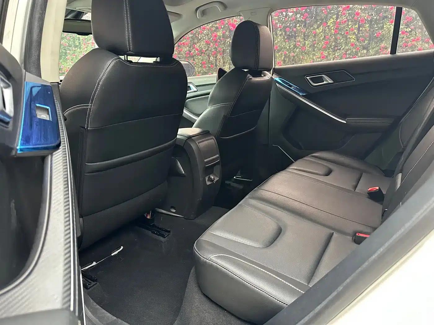 Yusheng S330 2016 1.5L GTDi Automatic 2WD Premium Edition — миниатюра 2