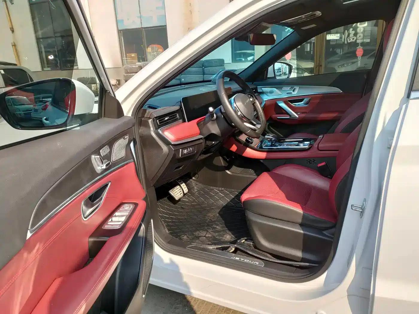 Jetour X70 PLUS 2023 1.6T DCT Strongest PLUS 5-seater — миниатюра 18