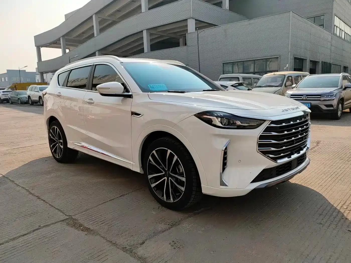Jetour X70 PLUS 2023 1.6T DCT Strongest PLUS 5-seater — миниатюра 7