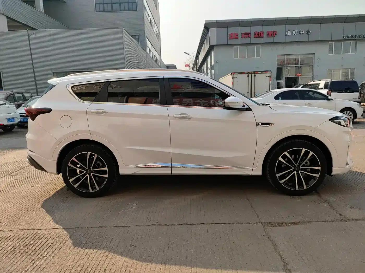 Jetour X70 PLUS 2023 1.6T DCT Strongest PLUS 5-seater — миниатюра 8