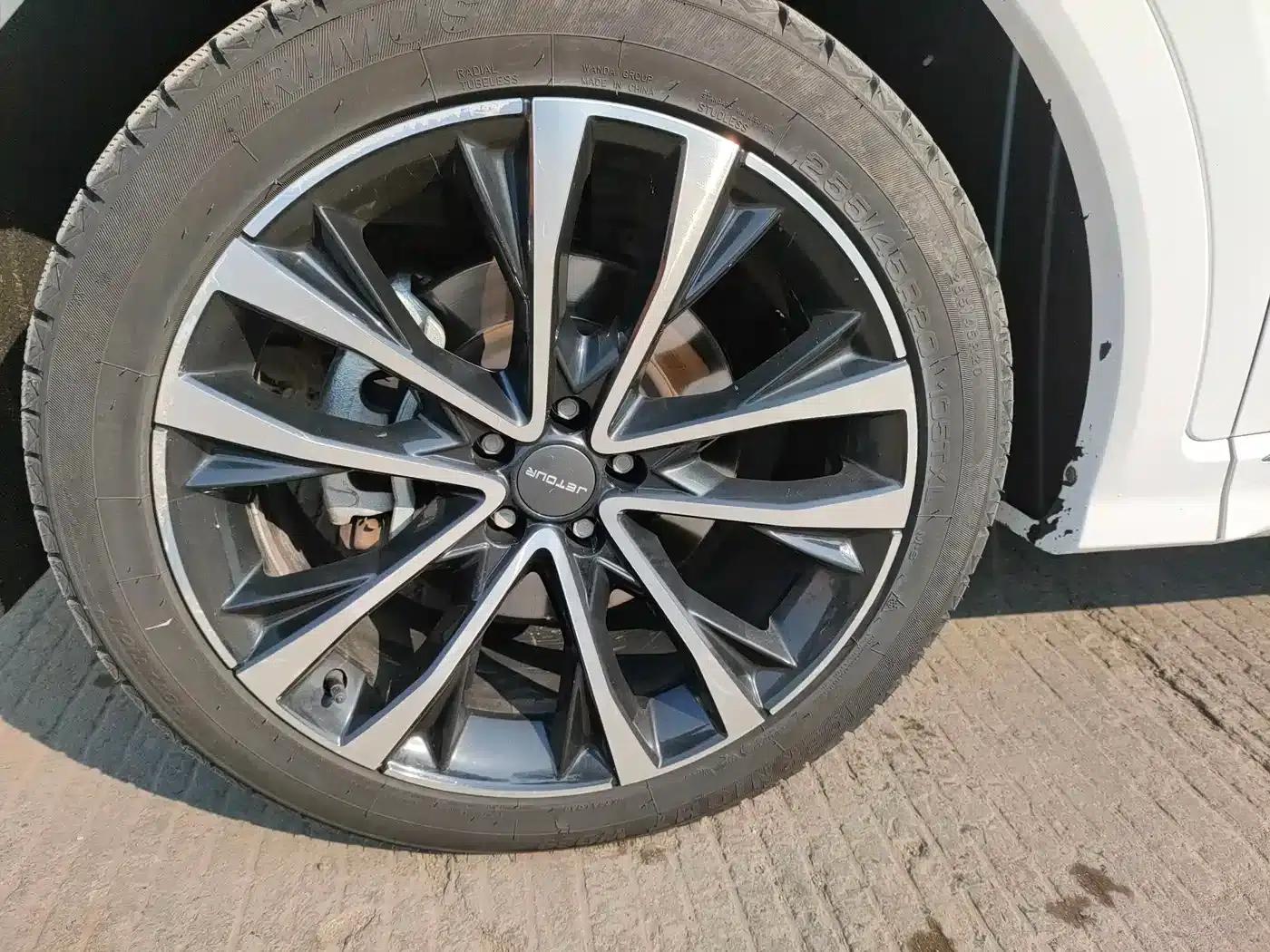 Jetour X70 PLUS 2023 1.6T DCT Strongest PLUS 5-seater — миниатюра 10