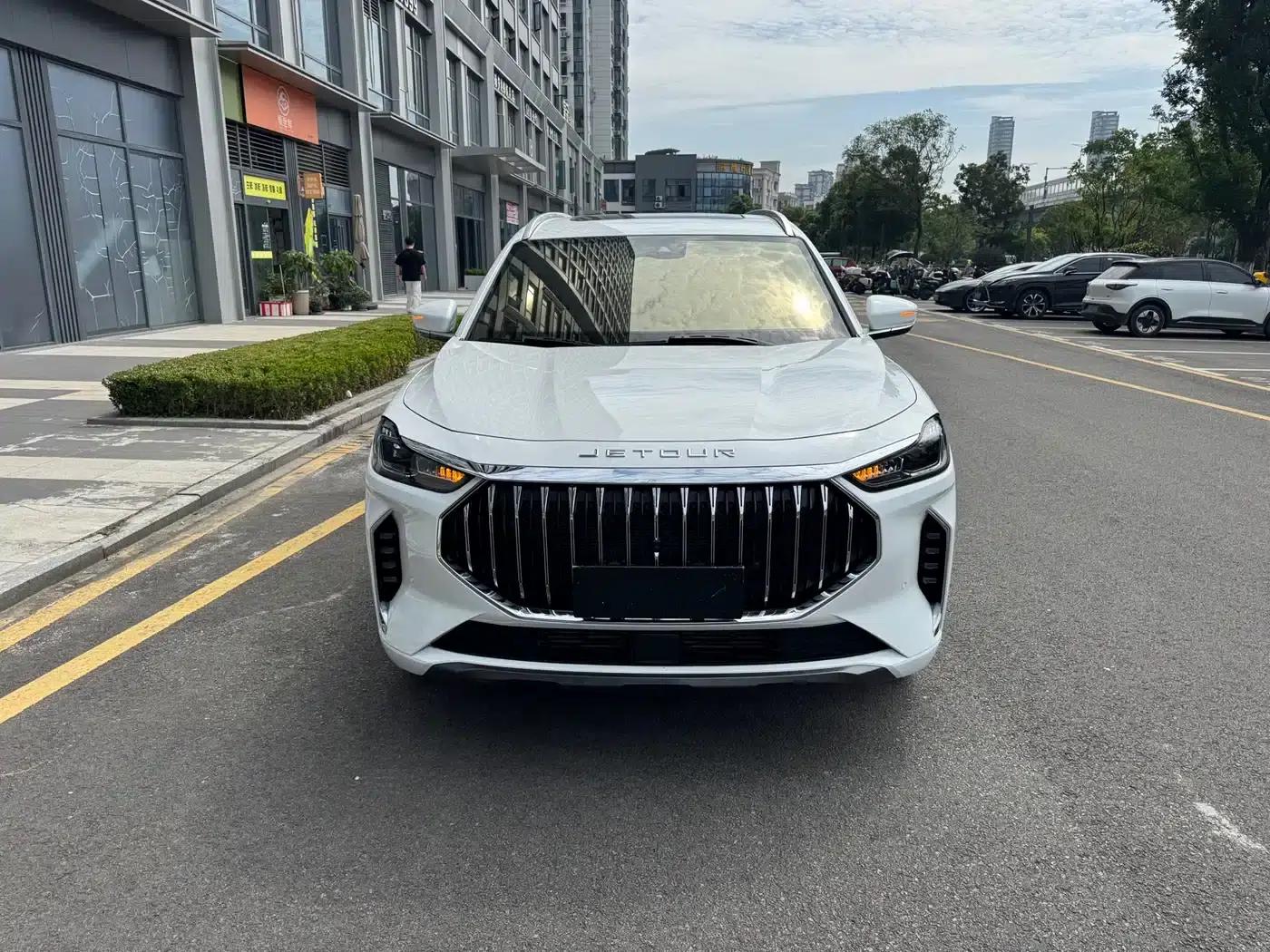 Jetour X70 PLUS 2023 1.6T DCT Strongman PRO+ 7-seater — миниатюра 2