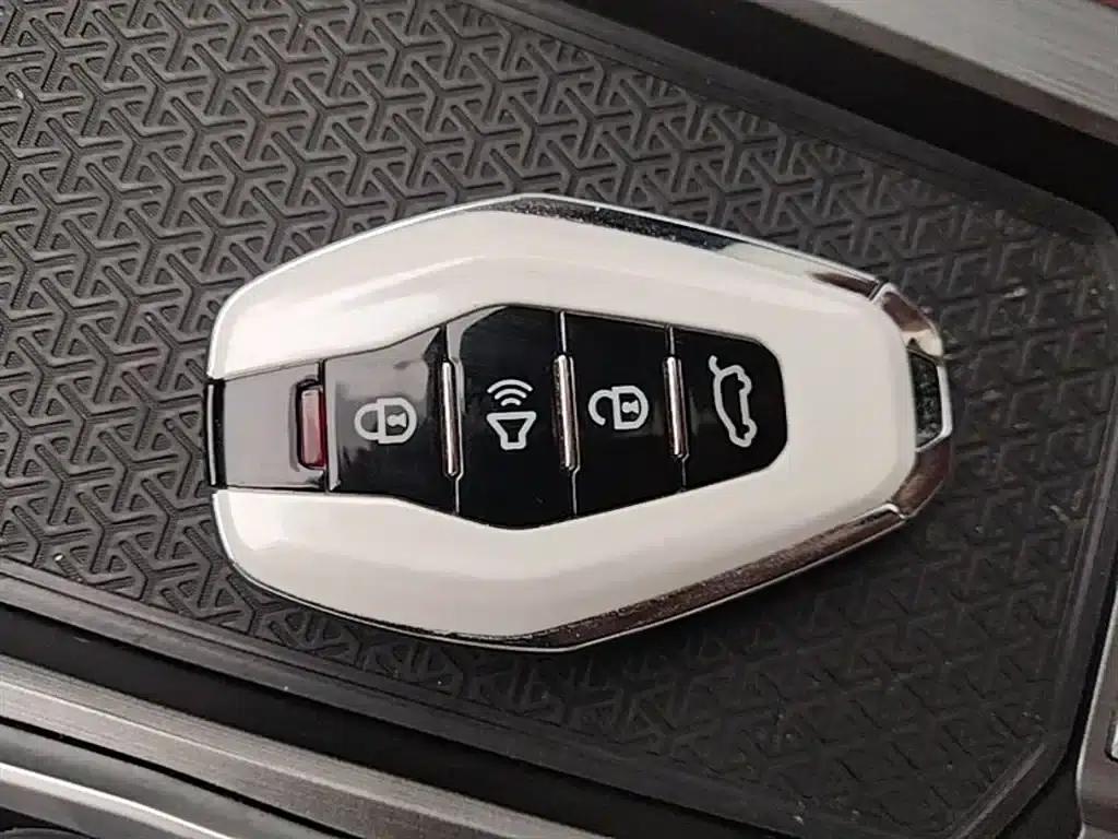 Jetour X70 PLUS 2024 Champion Edition 1.5T DCT Champion MAX+ 5-seater — миниатюра 9