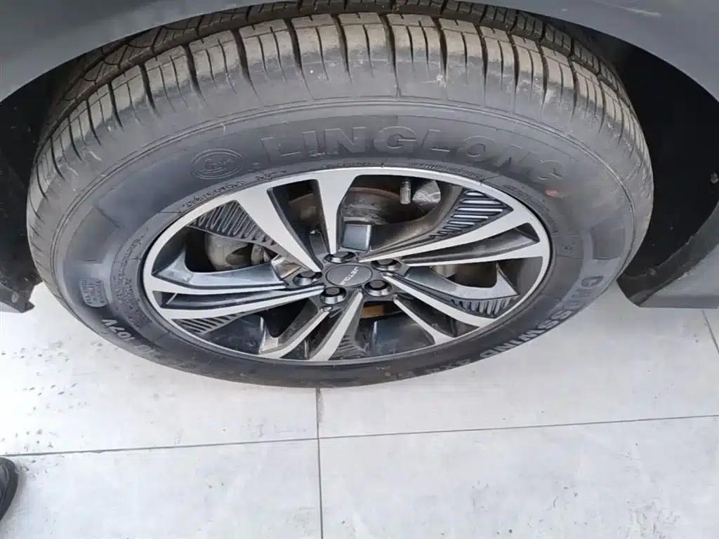 Jetour X70 PLUS 2021 1.6T DCT Star 5-seater — миниатюра 23