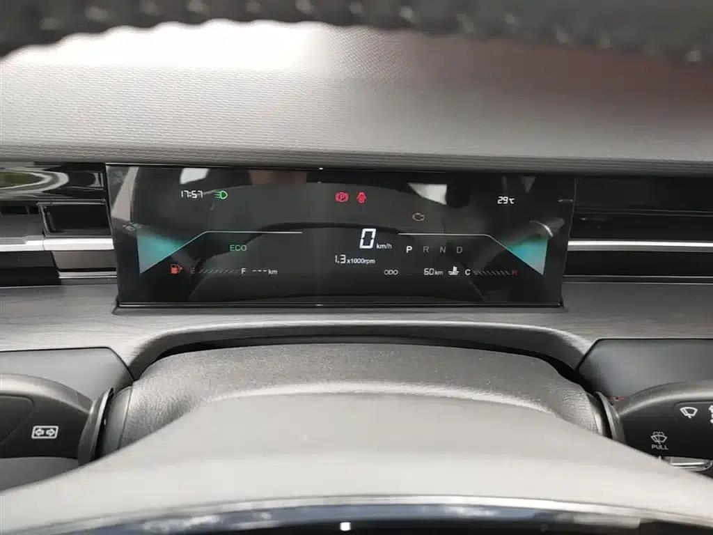 Jetour Dasheng 2025 1.5T DCT Luxury Edition — миниатюра 18