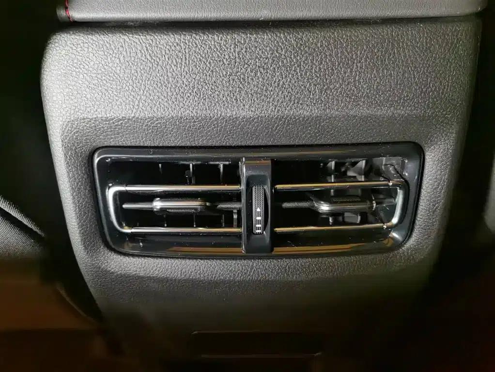 Jetour X70 2023 1.5T DCT Beyond PRO Edition 7-seater — миниатюра 18