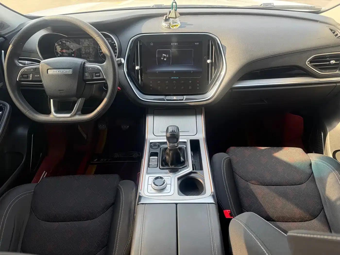 Jetour X70 2020 1.5T Manual Comfort Edition 5-seater — миниатюра 9