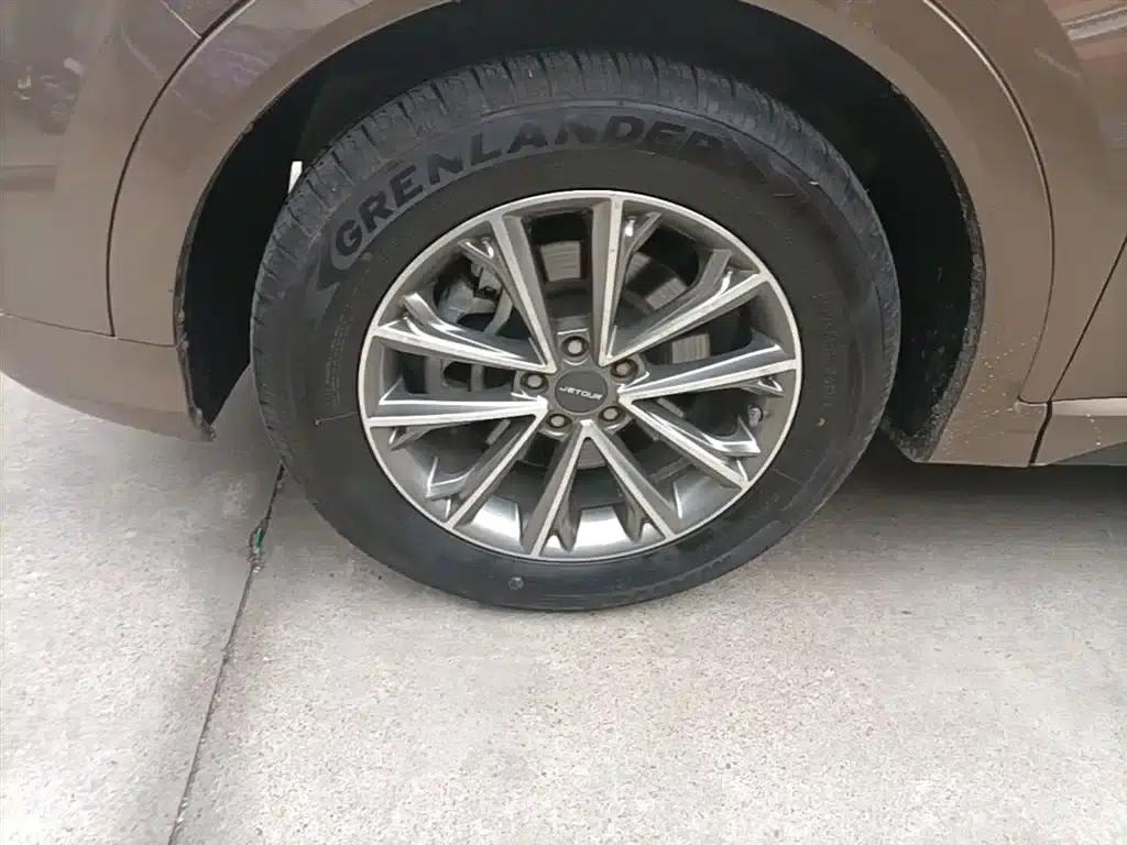 Jetour X70 2020 1.5T DCT Comfort Edition 5-seater — миниатюра 23