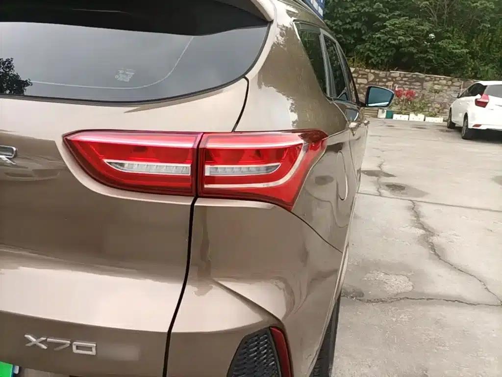 Jetour X70 2020 1.5T DCT Comfort Edition 5-seater — миниатюра 8