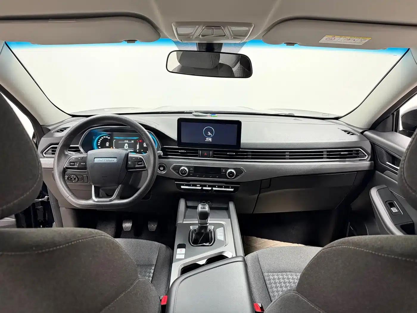 Jetour X70S 2022 1.5T Manual Youth Edition 7-Seater — миниатюра 9