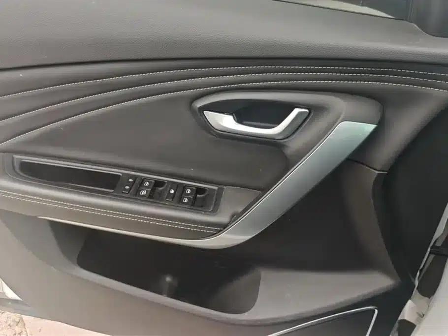 Jetour X70M 2021 1.5T DCT Premium Partner Edition 7-seater — миниатюра 7