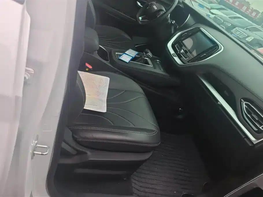 Jetour X70M 2021 1.5T DCT Premium Partner Edition 7-seater — миниатюра 8