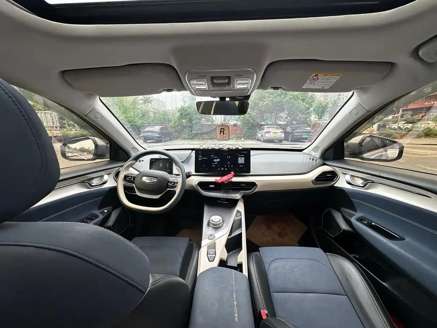 Geely Geometry A 2022 Pro 430KM Green Apple Pro — миниатюра 11