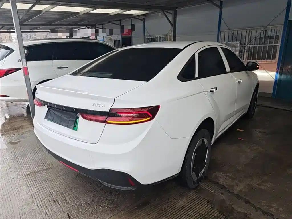Geely Geometry A 2024 Model 410KM Travel Edition — миниатюра 7