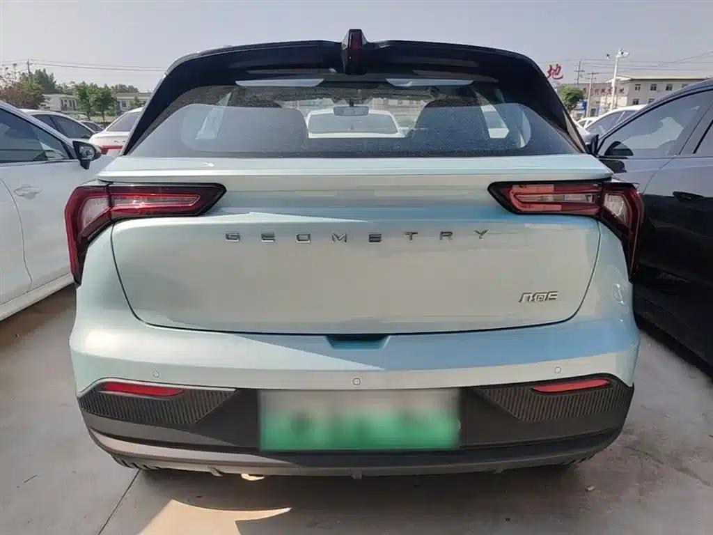 Geely Geometry E Firefly 2022 Model 401KM Linglong Tiger 4-Seater — миниатюра 6