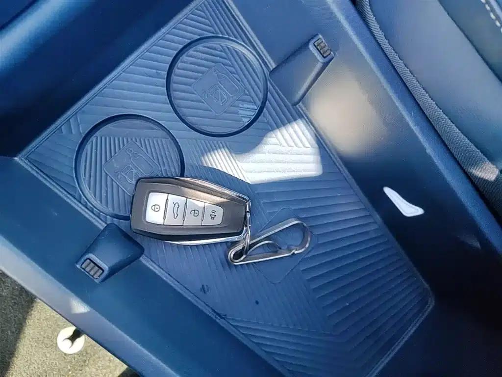 Geely Geometry E Firefly 2022 Model 401KM Linglong Tiger 4-Seater — миниатюра 9