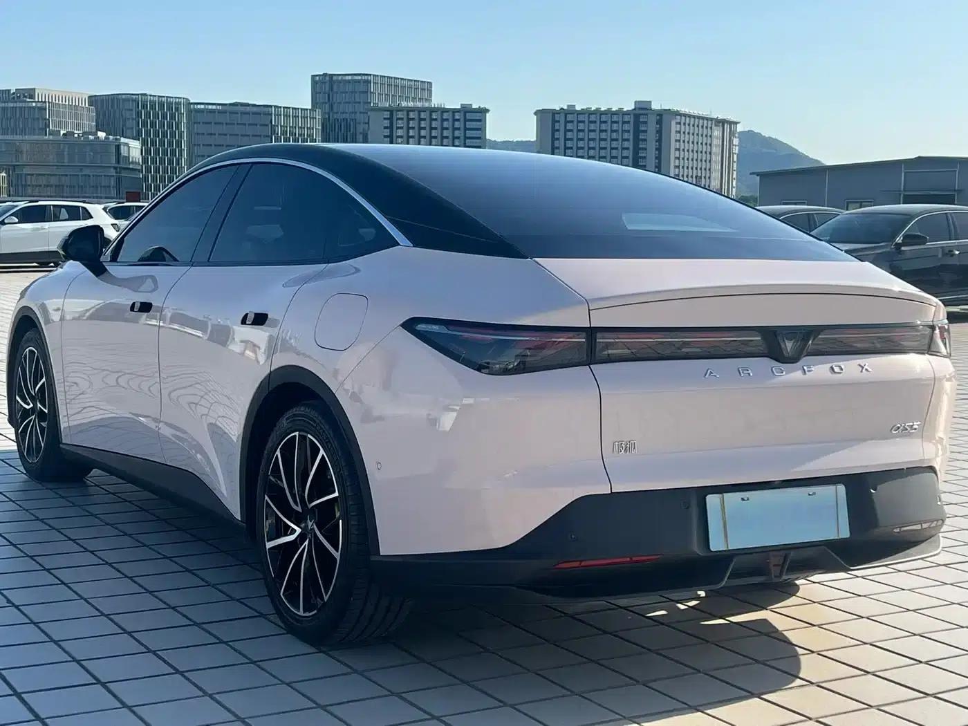 Jihu Alphard S5 2025 Model 560MAX 185kW — миниатюра 4