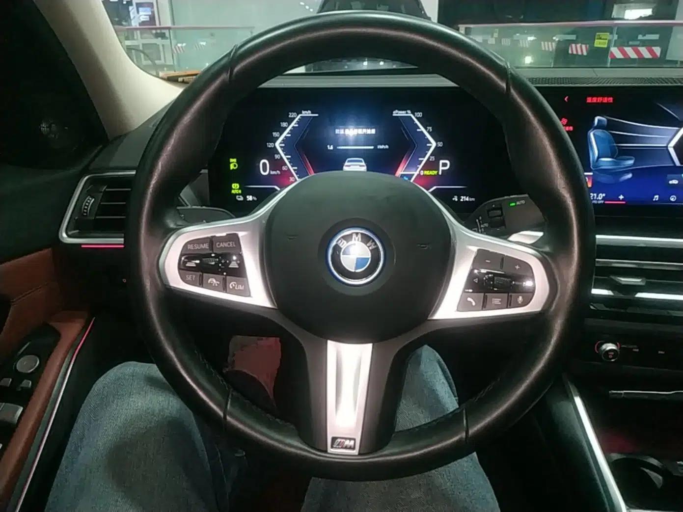 BMW i3 2024 eDrive 40 L Midnight Sports Package — миниатюра 14