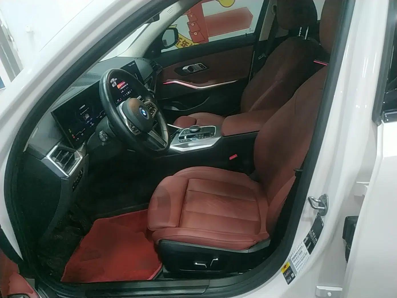 BMW i3 2024 eDrive 40 L Midnight Sports Package — миниатюра 18