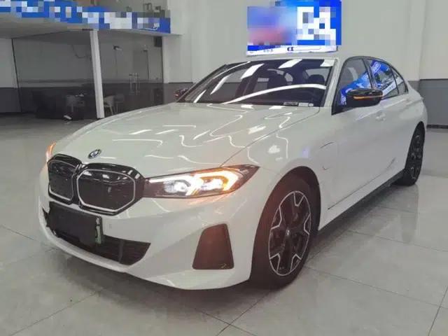 BMW i3 2023 eDrive 40 L Midnight Edition