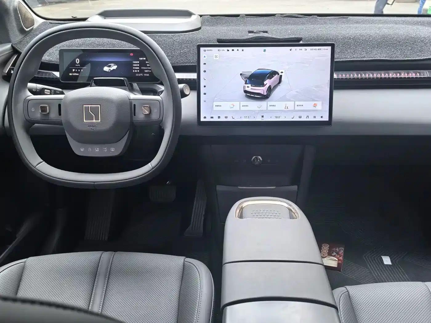 Jike X 2025 Five-Seat Four-Wheel Drive Sport Edition — миниатюра 13