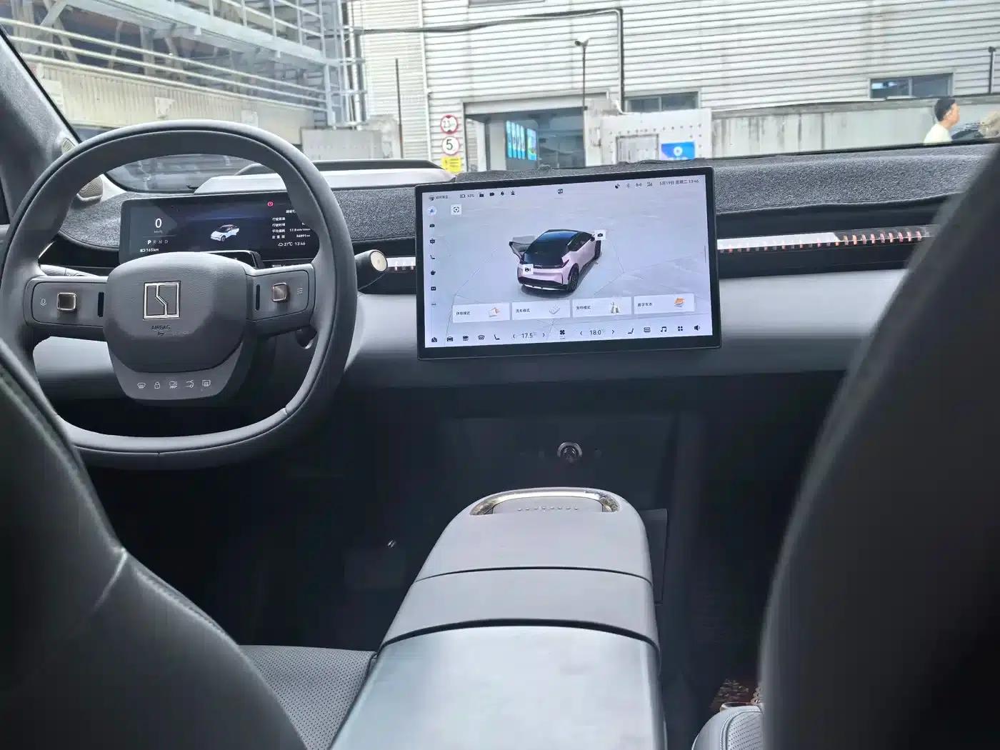 Jike X 2025 Five-Seat Four-Wheel Drive Sport Edition — миниатюра 14