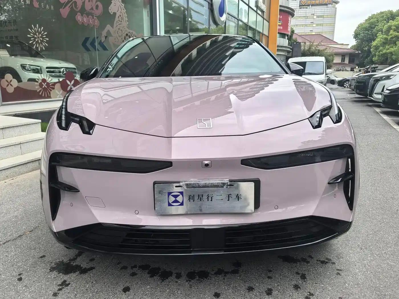 Jike X 2025 Five-Seat Four-Wheel Drive Sport Edition — миниатюра 4