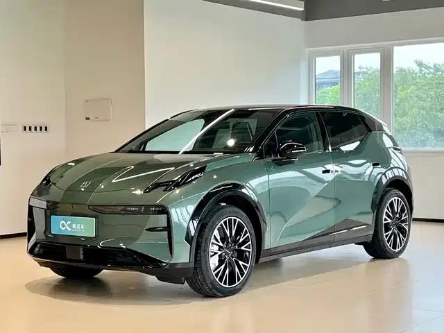 Jike X 2025 Five-Seat Four-Wheel Drive Sport Edition