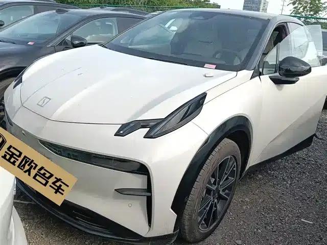 Extreme Krypton X 2025 Four-Seat Rear-Wheel Drive Cube Edition