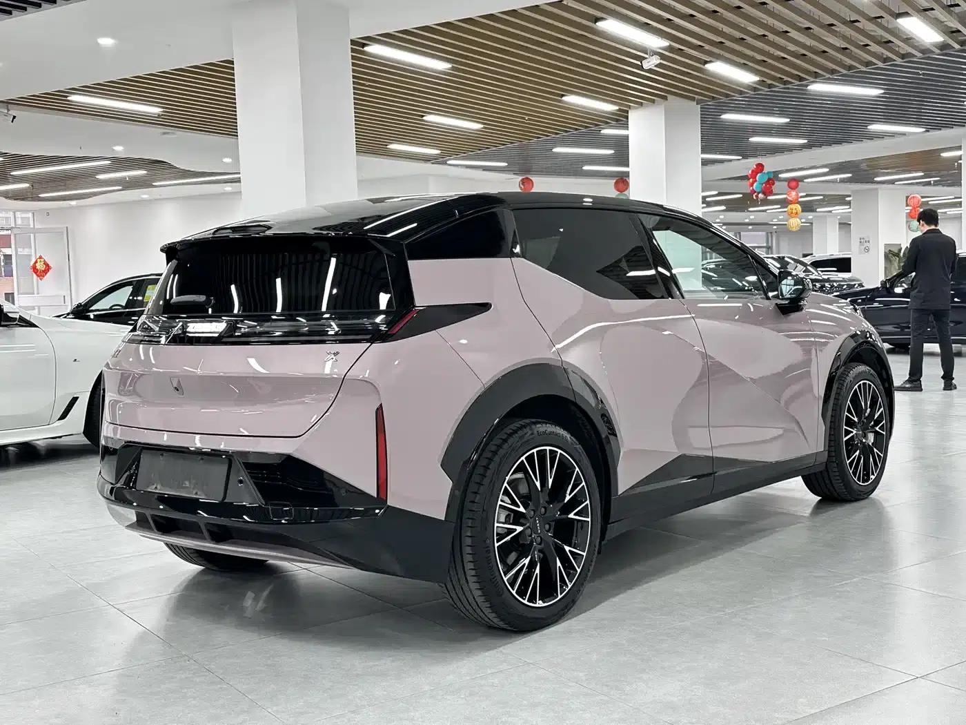 Extreme Krypton X 2025 Four-Seat Rear-Wheel Drive Cube Edition — миниатюра 13