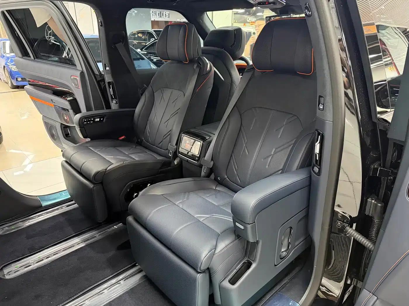 Extreme Krypton 9X 2025 Obsidian Black Edition 70kWh — миниатюра 11