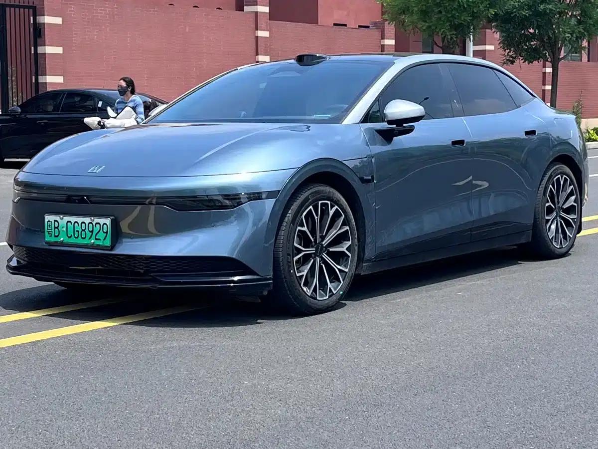 Extreme Krypton 007 2025 Rear-Wheel Drive Intelligent Driving Edition 75kWh — миниатюра 1