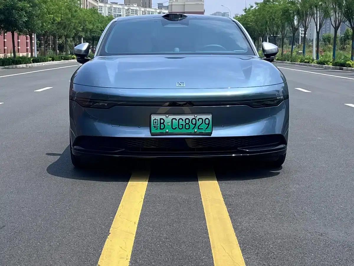 Extreme Krypton 007 2025 Rear-Wheel Drive Intelligent Driving Edition 75kWh — миниатюра 2