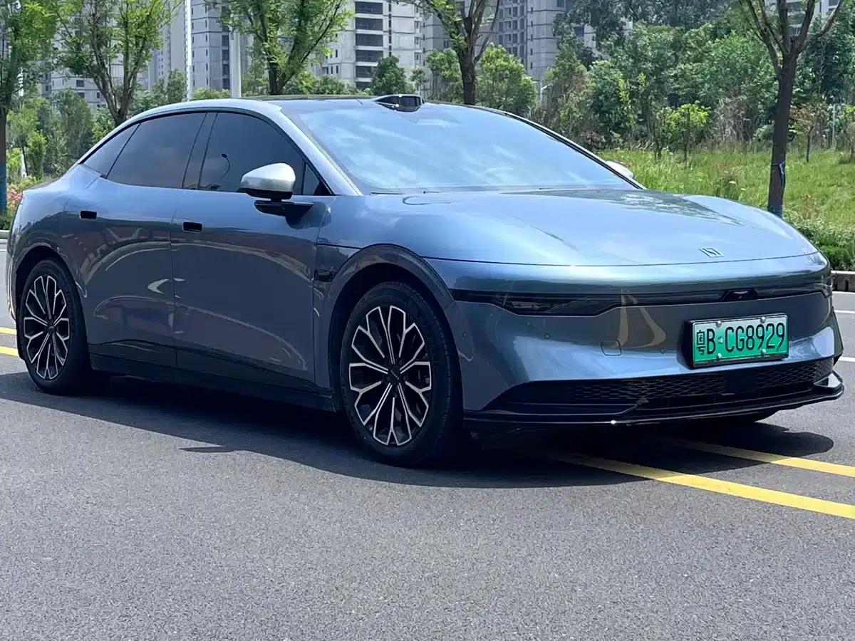 Extreme Krypton 007 2025 Rear-Wheel Drive Intelligent Driving Edition 75kWh — миниатюра 3