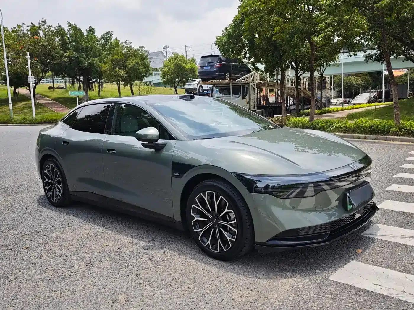 Jike 007 2025 Long Range 4WD Intelligent Driving Edition 100kWh — миниатюра 3