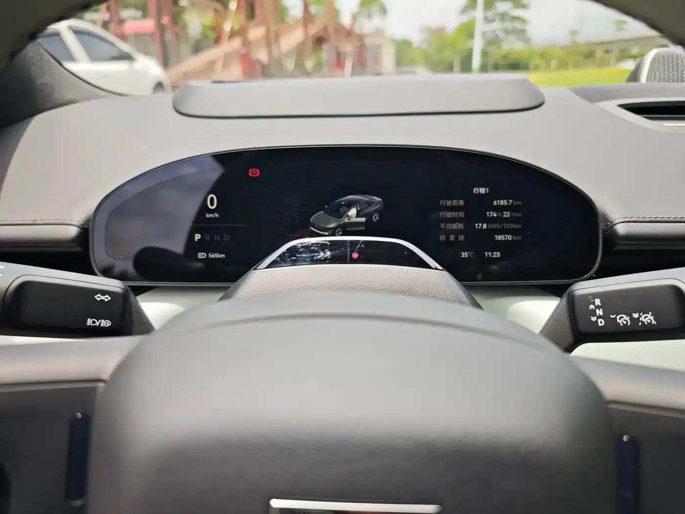 Jike 007 2025 Long Range 4WD Intelligent Driving Edition 100kWh — миниатюра 8
